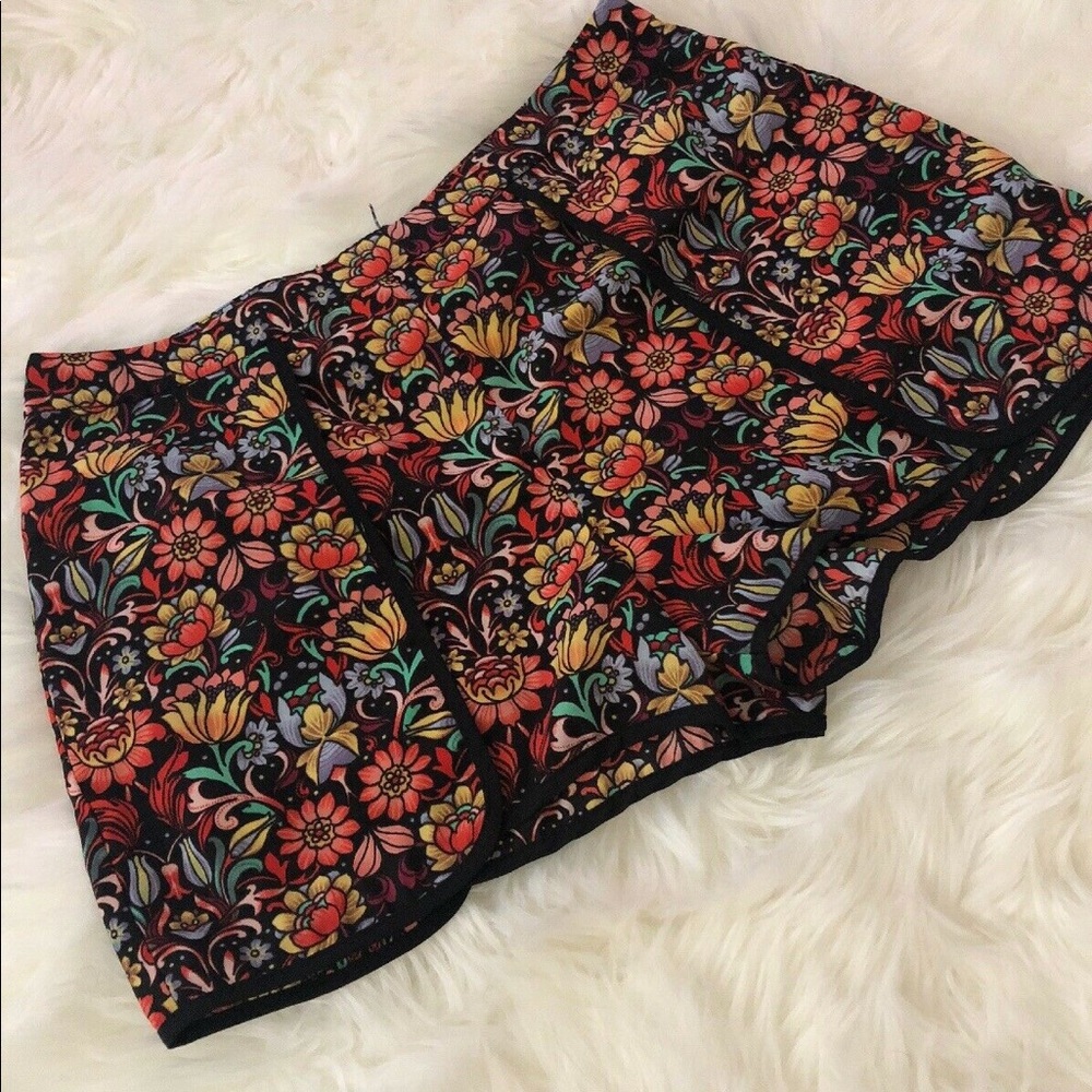 Forever 21 Contemporary Women’s Shorts